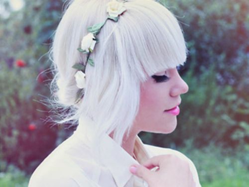 white-hair-flower-crown